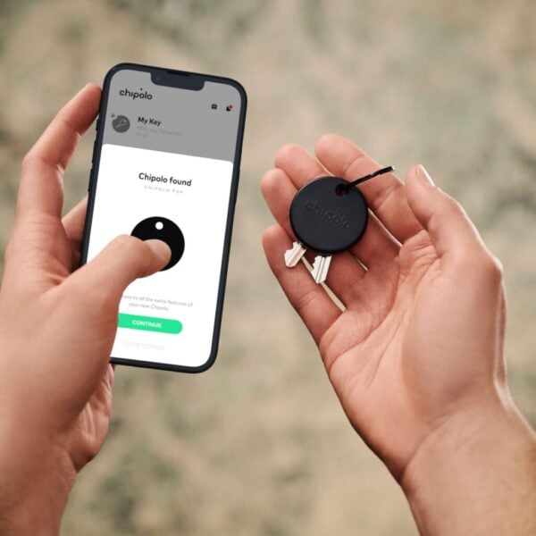 Custom Chipolo POP Tracking Tag